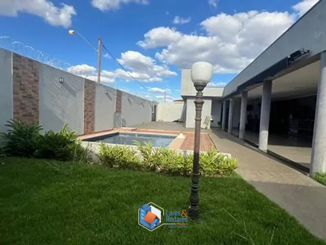 Casa com 403m² 2 quartos e 3 banheiros, à venda, no bairro Parque Residencial Cidade Universitária em Ribeirão Preto
