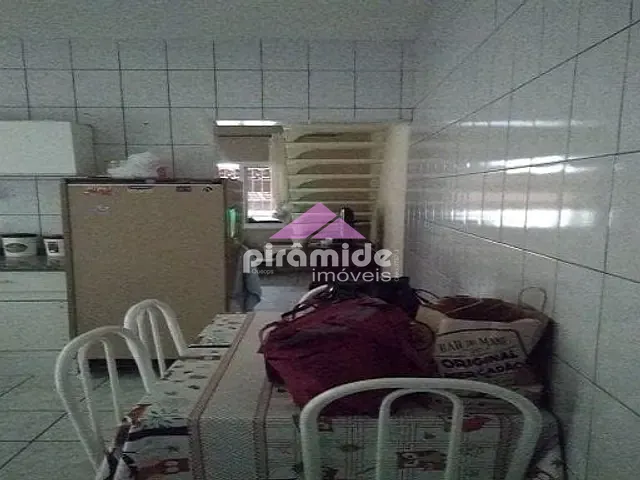Casa com 125m² 3 quartos e 2 banheiros, à venda, no bairro Parque Residencial Flamboyant em São José dos Campos