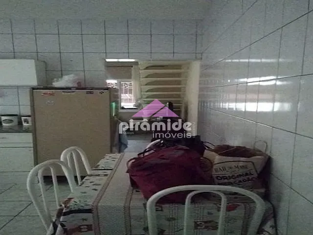 Casa com 125m² 3 quartos e 2 banheiros, à venda, no bairro Parque Residencial Flamboyant em São José dos Campos