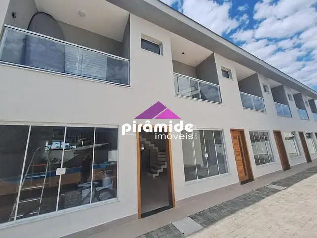 Casa com 72m² 2 quartos e 2 banheiros, à venda, no bairro Massaguaçu em Caraguatatuba