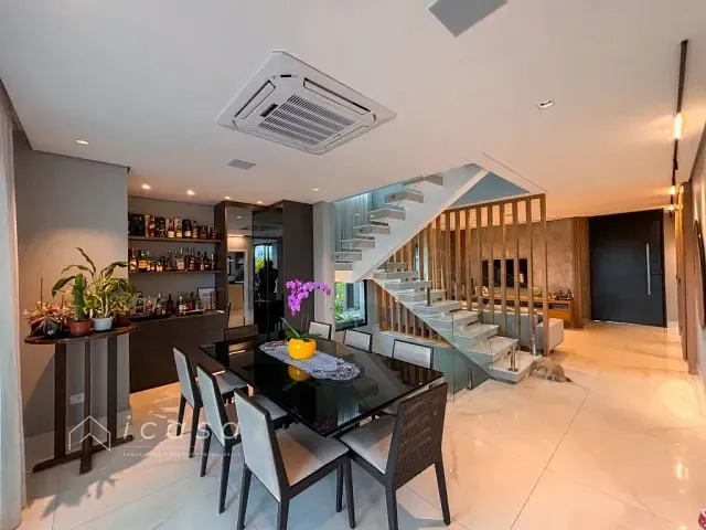 Casa com 450m² 7 quartos e 10 banheiros, à venda ou para alugar, no bairro Condomínio Residencial Monaco em São José dos Campos