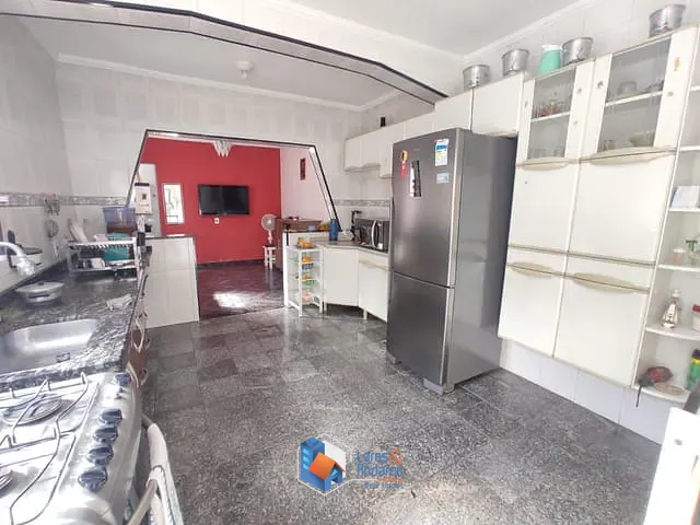Casa com 250m² 3 quartos e 2 banheiros, à venda, no bairro Vila Carmela II em Guarulhos