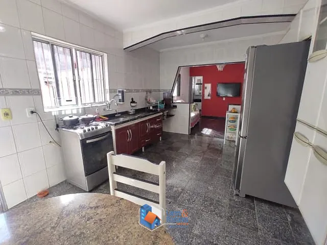 Casa com 250m² 3 quartos e 2 banheiros, à venda, no bairro Vila Carmela II em Guarulhos