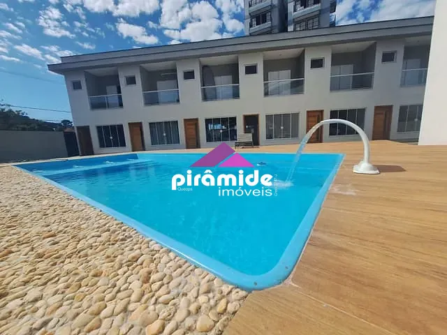 Casa com 72m² 2 quartos e 2 banheiros, à venda, no bairro Massaguaçu em Caraguatatuba