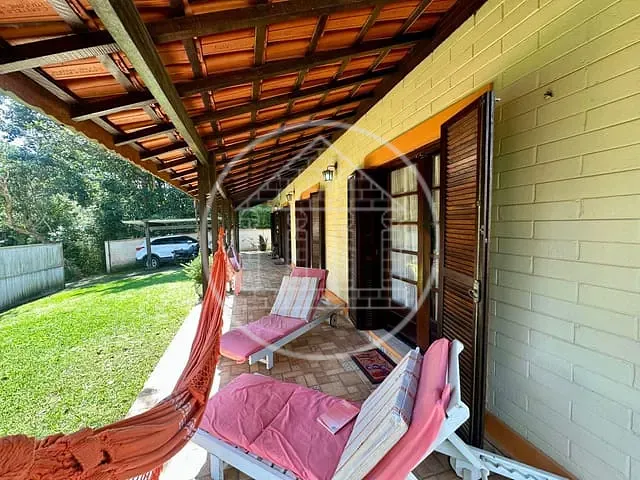 Casa com 820m² 3 quartos e 3 banheiros, à venda, no bairro Jardim das Palmeiras (Zona Sul) em São Paulo