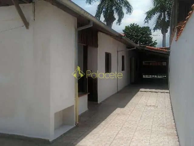 Casa com 300m² 3 quartos e 1 banheiro, à venda, no bairro Cidade Nova em Pindamonhangaba