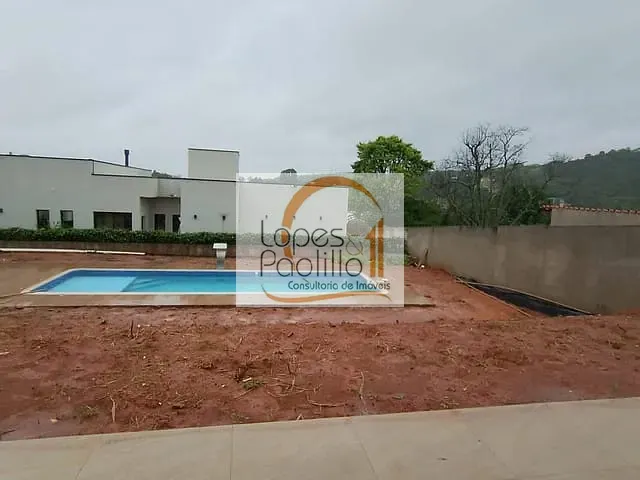 Casa com 825m² 3 quartos e 5 banheiros, para alugar, no bairro Jardim Estância Brasil em Atibaia