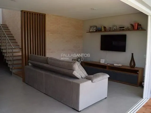 Casa com 250m² 3 quartos e 5 banheiros, à venda, no bairro Iporanga em Sorocaba