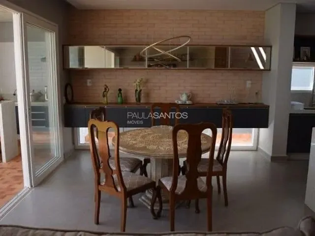Casa com 250m² 3 quartos e 5 banheiros, à venda, no bairro Iporanga em Sorocaba