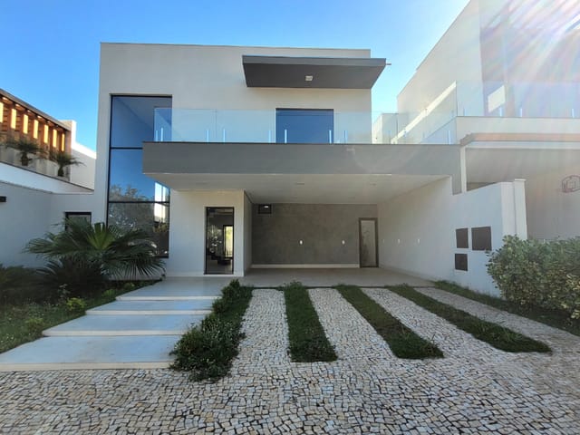 Foto do Casa - Casa no condomínio Village Santa Georgina para venda com 3 quartos, sendo 3 suítes, 236m² | Lares e Andares Imóveis