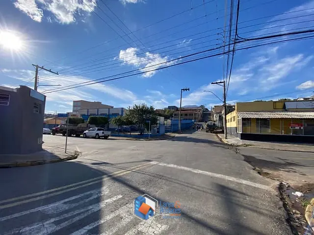 Casa com 94m² 2 quartos e 1 banheiro, à venda, no bairro Vila Santa Cristina em Bragança Paulista