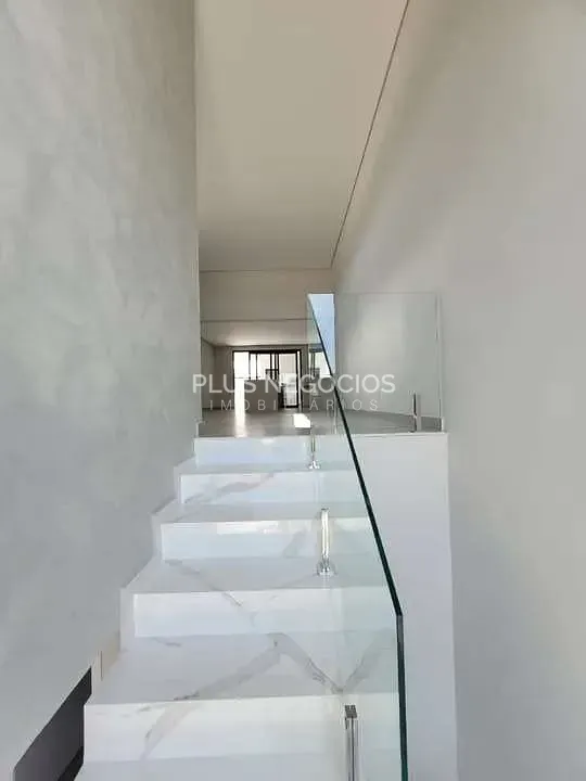 Casa, 3 quartos, 205 m² - Foto 4
