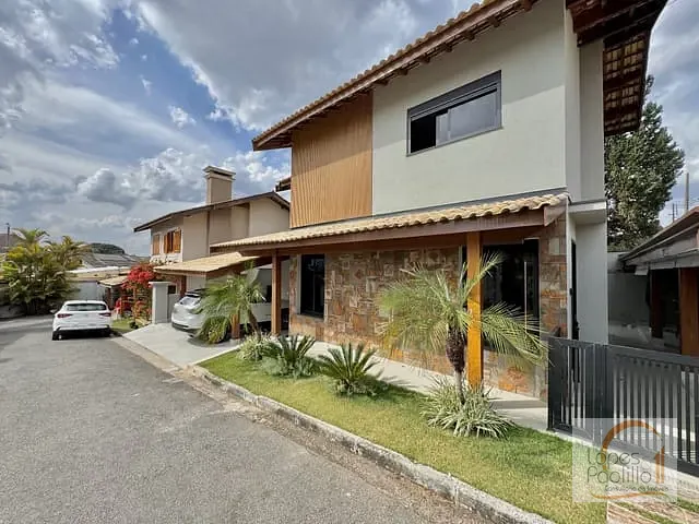 Casa com 332m² 2 quartos e 3 banheiros, à venda, no bairro Nova Gardênia em Atibaia