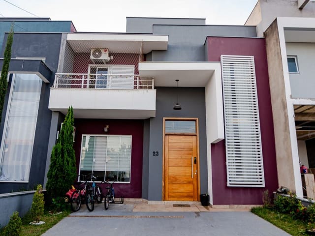 Foto do Casa - Oportunidade Imperdível: Sobrado à Venda no Condomínio Terras de São Francisco. Linda Casa com Preço Abaixo do Valor de Mercado! | Plus Negócios Imobiliários