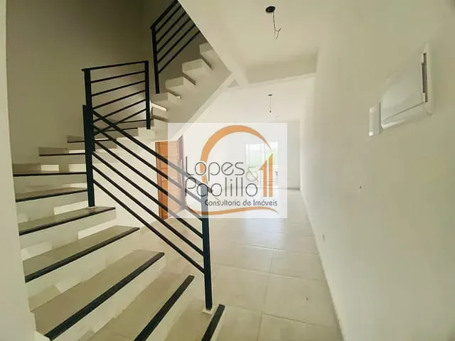 Casa com 247m² 3 quartos e 2 banheiros, à venda, no bairro Jardim Brogotá em Atibaia