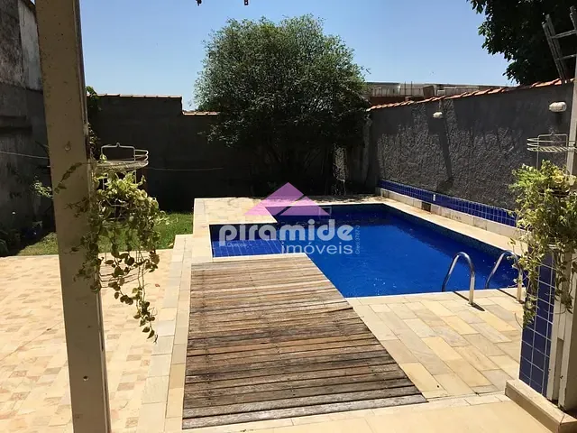 Casa com 379m² 4 quartos e 5 banheiros, à venda, no bairro Jardim Satélite em São José dos Campos