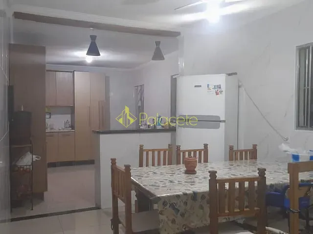 Casa com 144m² 5 quartos e 2 banheiros, à venda, no bairro Laerte Assunção em Pindamonhangaba