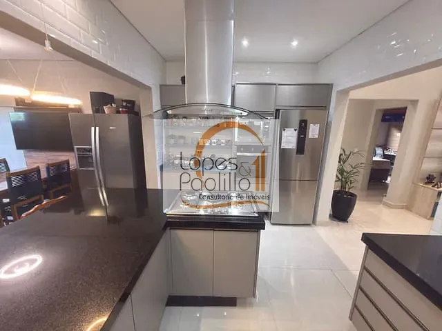 Casa com 251m² 3 quartos e 3 banheiros, à venda, no bairro Ressaca em Atibaia