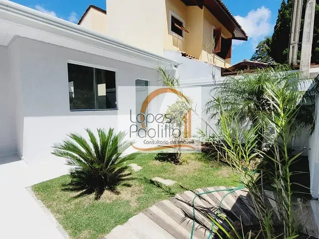 Casa com 360m² 3 quartos e 4 banheiros, para alugar, no bairro Parque Arco Iris em Atibaia