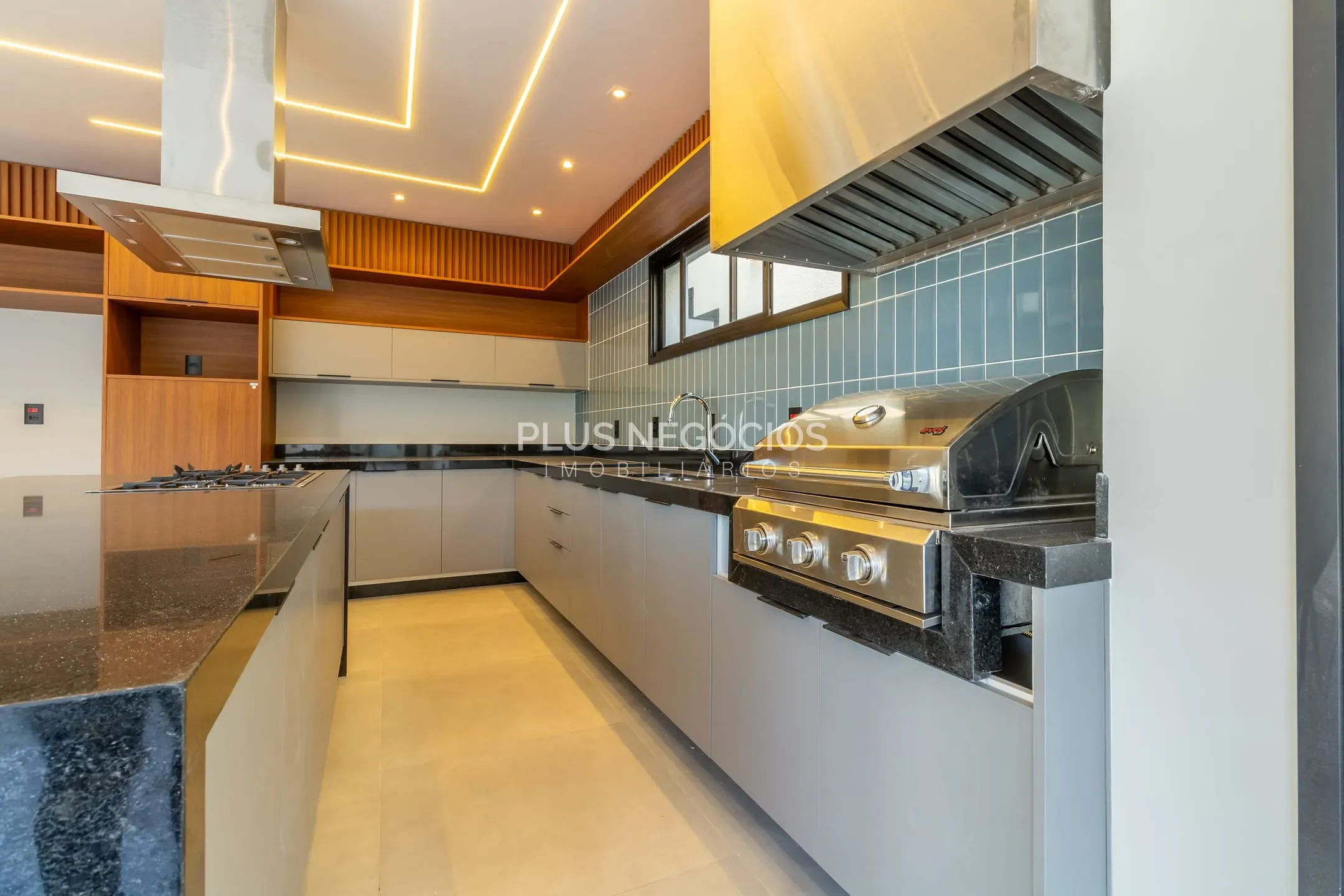 Casa, 3 quartos, 281 m² - Foto 32