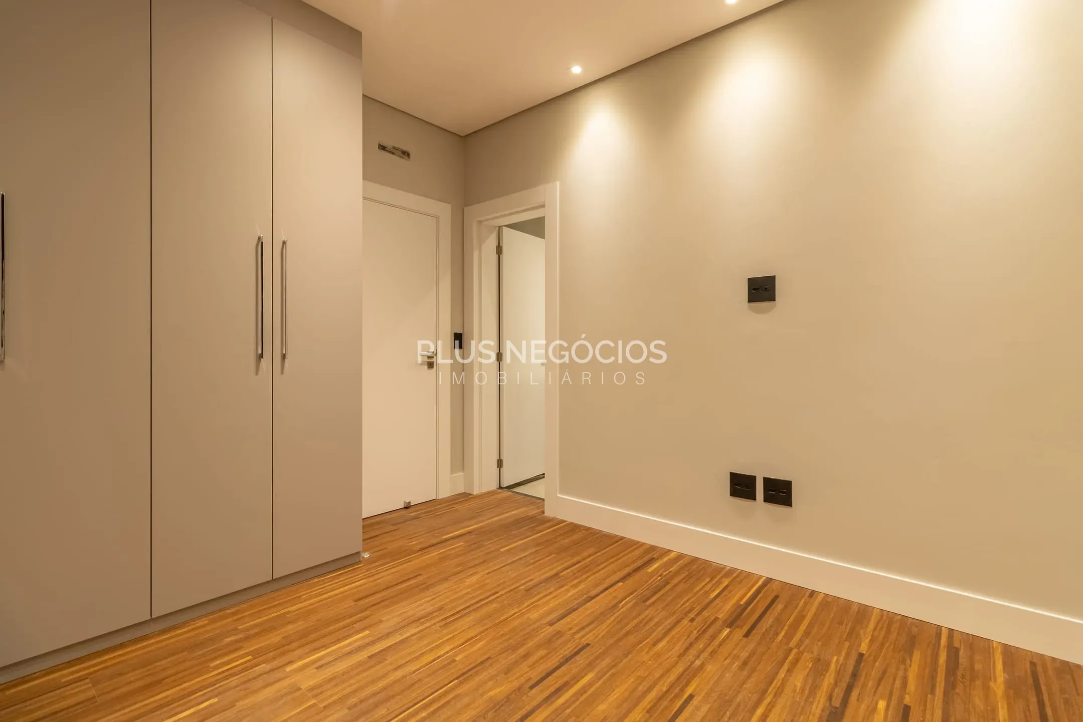 Casa, 3 quartos, 281 m² - Foto 42
