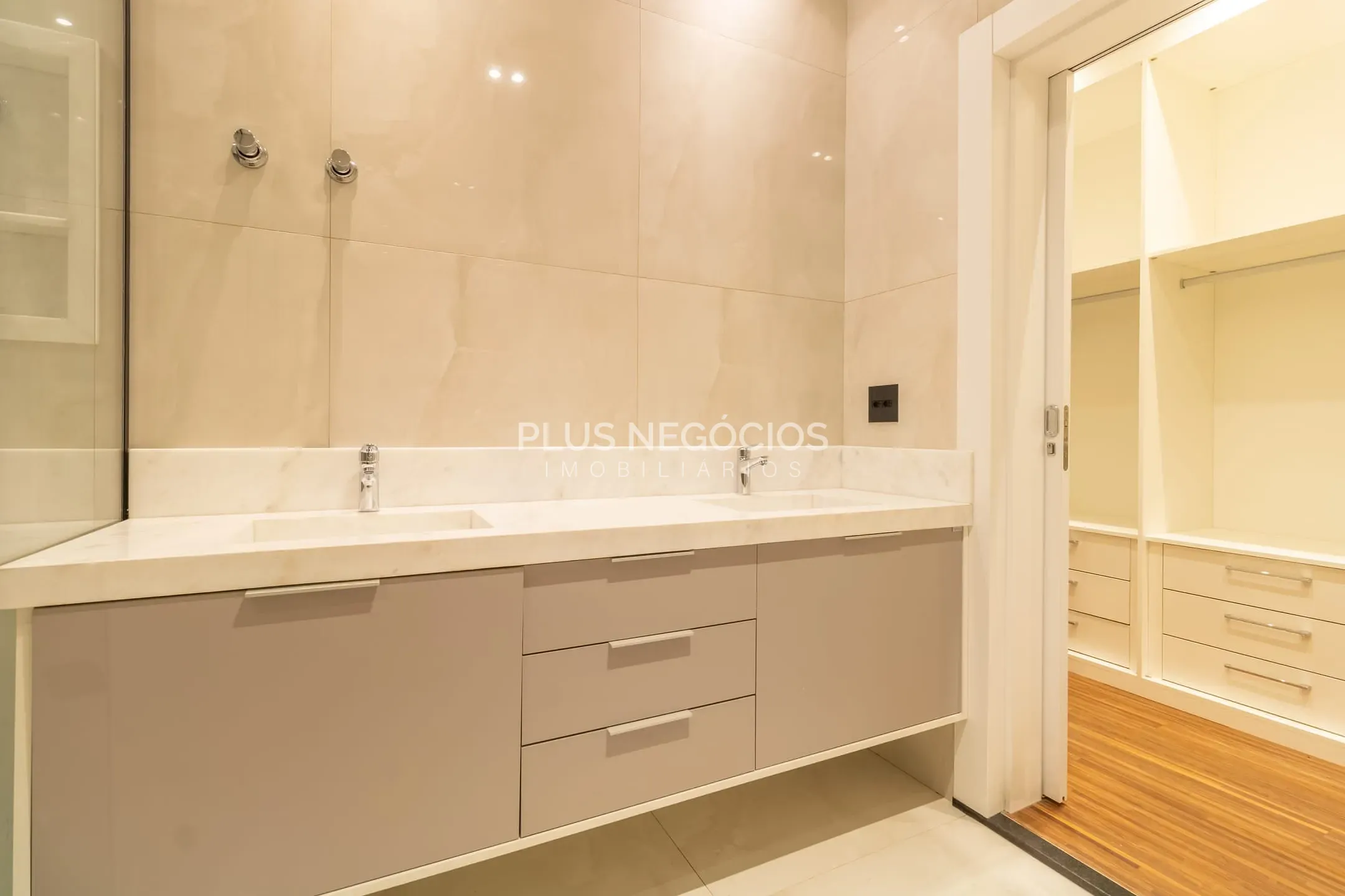 Casa, 3 quartos, 281 m² - Foto 51