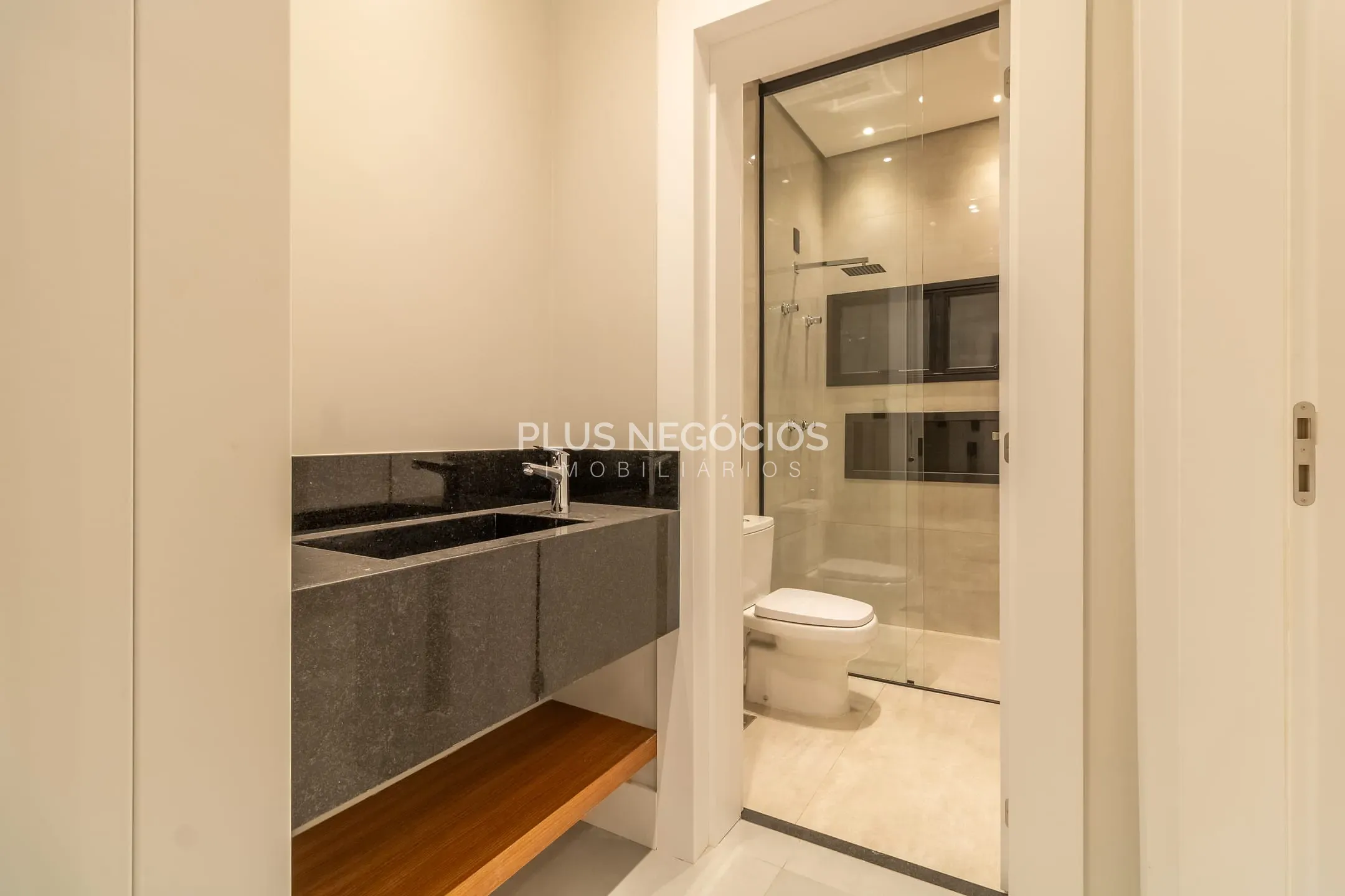 Casa, 3 quartos, 281 m² - Foto 54