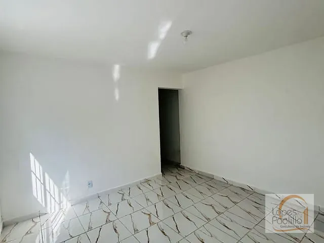 Casa com 150m² 1 quarto e 1 banheiro, para alugar, no bairro Jardim Alvinópolis em Atibaia