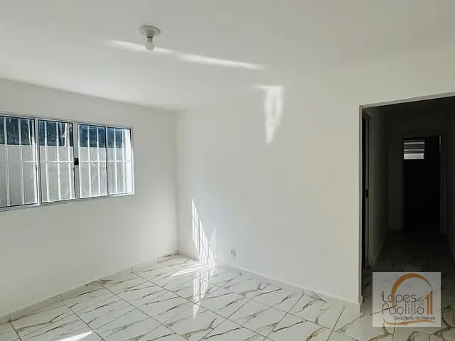 Casa com 150m² 1 quarto e 1 banheiro, para alugar, no bairro Jardim Alvinópolis em Atibaia