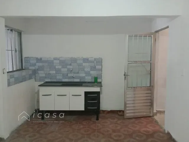 Casa com 220m² 4 quartos e 2 banheiros, à venda, no bairro Jardim Patrícia em Itaquaquecetuba