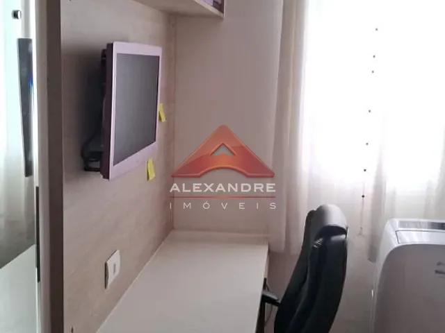 Casa com 100m² 3 quartos e 1 banheiro, à venda, no bairro Parque dos Ipês em São José dos Campos