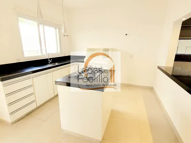Casa com 770m² 3 quartos e 4 banheiros, para alugar, no bairro Condomínio Serra da Estrela em Atibaia