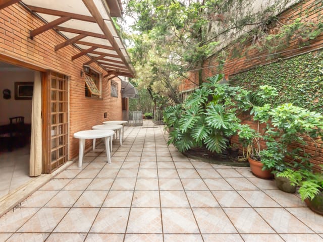 Casa com 254m² 4 quartos e 5 banheiros, à venda, no bairro Vila Madalena em São Paulo