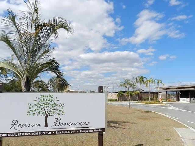Casa com 440m² 3 quartos e 3 banheiros, à venda, no bairro Parque das Nações em Pindamonhangaba