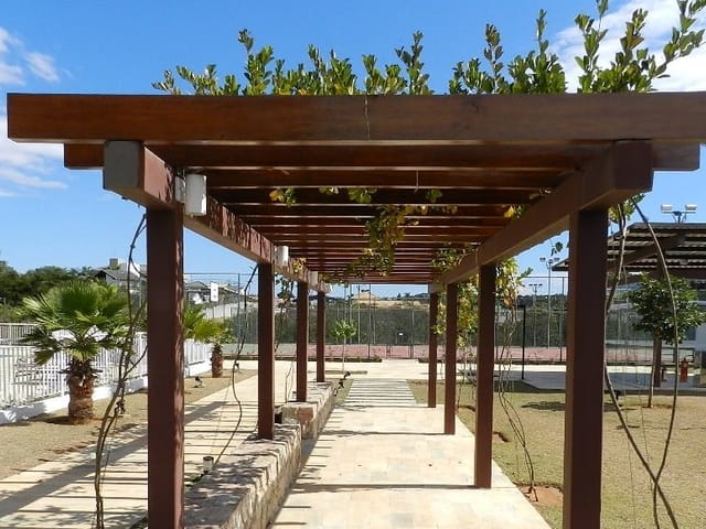 Casa com 440m² 3 quartos e 3 banheiros, à venda, no bairro Parque das Nações em Pindamonhangaba