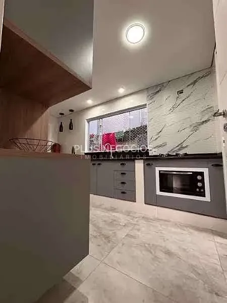 Casa, 4 quartos, 230 m² - Foto 3