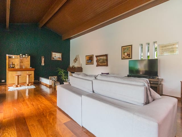 Casa com 500m² 4 quartos e 4 banheiros, à venda, no bairro Jardim Prudência em São Paulo