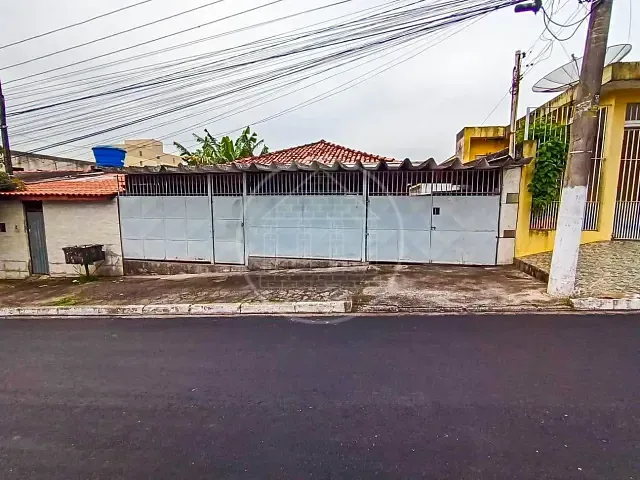 Casa com 260m² 3 quartos e 2 banheiros, à venda, no bairro Jardim Floresta em São Paulo
