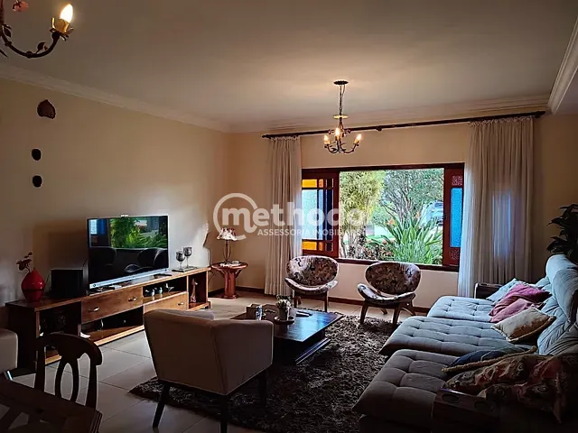 Casa com 326m² 6 quartos e 6 banheiros, à venda, no bairro Betel em Paulínia