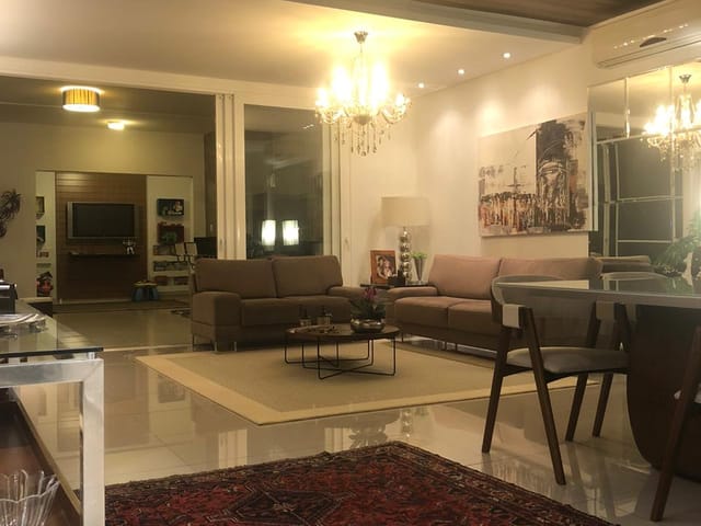 Casa com 418m² 4 quartos e 5 banheiros, à venda, no bairro Taubaté Village em Taubaté