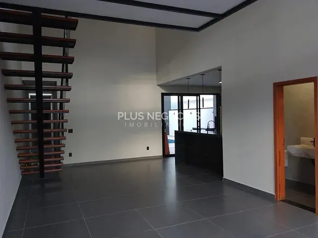 Casa com 250m² 3 quartos e 4 banheiros, à venda, no bairro Aparecidinha em Sorocaba