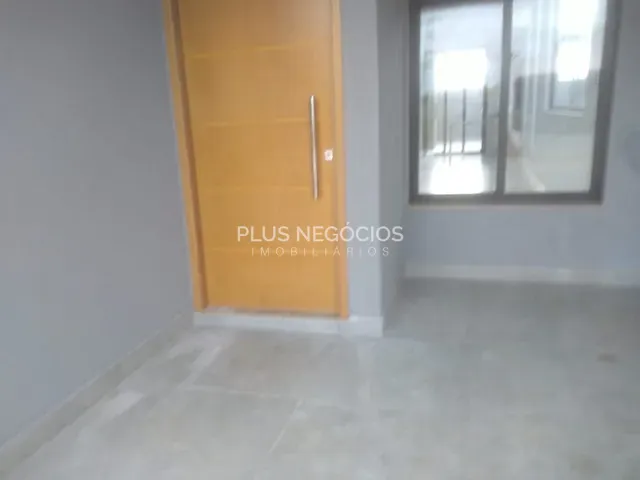 Casa com 200m² 3 quartos e 2 banheiros, à venda, no bairro Wanel Ville em Sorocaba