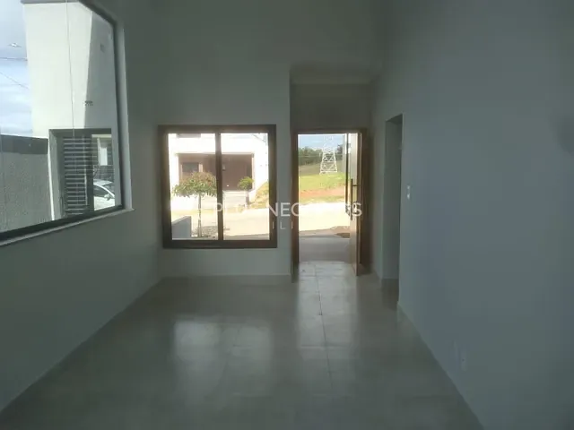 Casa com 200m² 3 quartos e 2 banheiros, à venda, no bairro Wanel Ville em Sorocaba