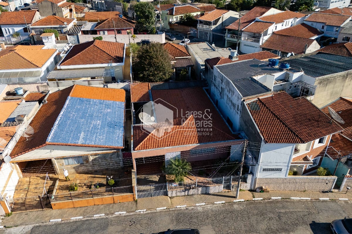 Casa à venda com 3 quartos, 181m² - Foto 4