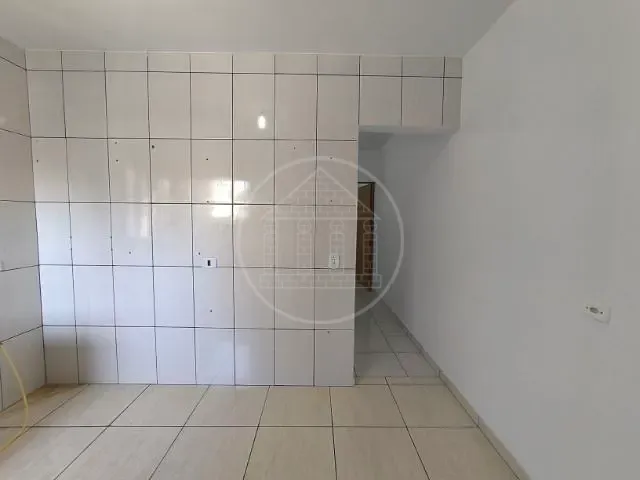 Casa com 250m² 1 quarto e 1 banheiro, para alugar, no bairro Jardim Angelina em São Paulo
