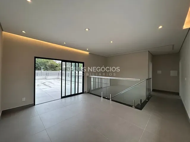 Casa com 520m² 4 quartos e 5 banheiros, à venda, no bairro Alphaville Nova Esplanada em Votorantim