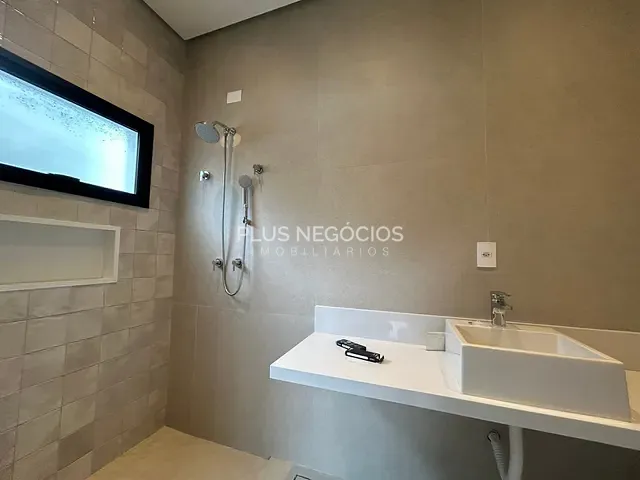 Casa com 520m² 4 quartos e 5 banheiros, à venda, no bairro Alphaville Nova Esplanada em Votorantim