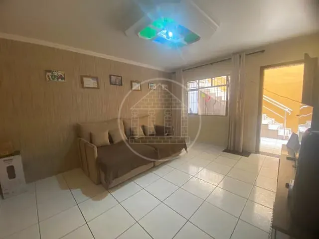 Casa com 240m² 4 quartos e 3 banheiros, à venda, no bairro Parque São Miguel em São Paulo