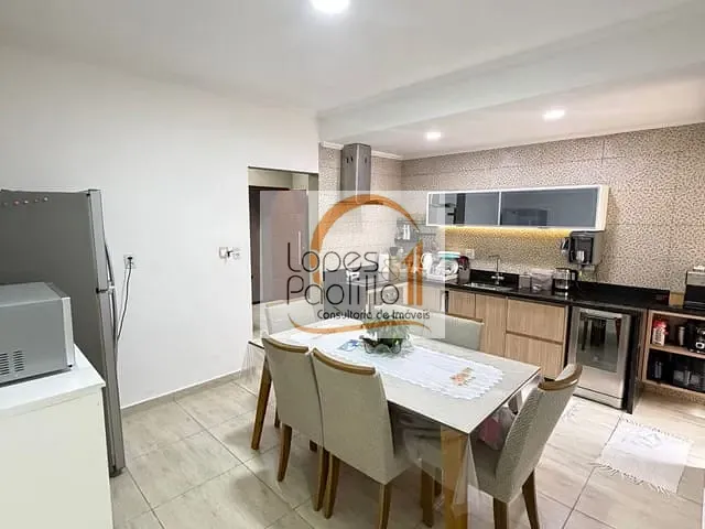 Casa com 150m² 3 quartos e 4 banheiros, à venda, no bairro Jardim das Cerejeiras em Atibaia