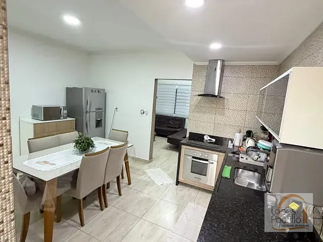 Casa com 150m² 3 quartos e 4 banheiros, à venda, no bairro Jardim das Cerejeiras em Atibaia